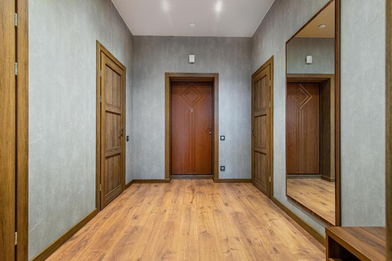 Sea Symphony Wood Style Apartment Одесса Экстерьер фото